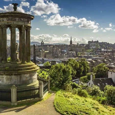 Cozy With Character Vibrant Style Flat At Leith Links Park Apartamento Edimburgo
