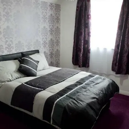 Modern 2 Bedroom Apartmán *