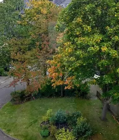 شقة Sunny 3 Bed In Central With Free Parking