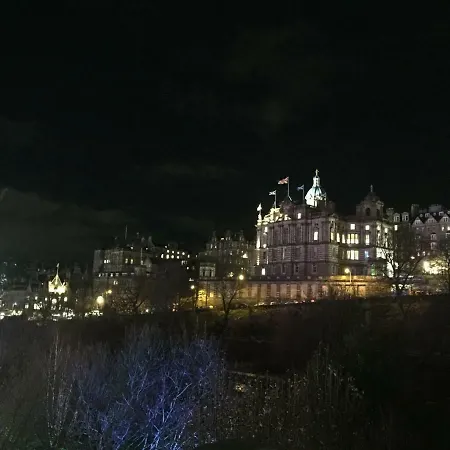 Apartament The Park At Holyrood *