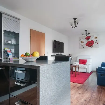 Cosy Sleeps 4, Free Parking Apartamento *