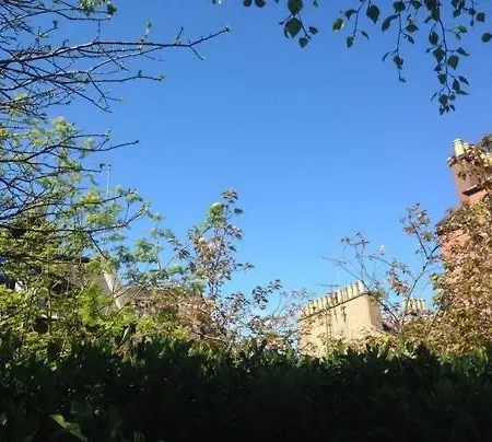 The Cosy Courtyard エディンバラ