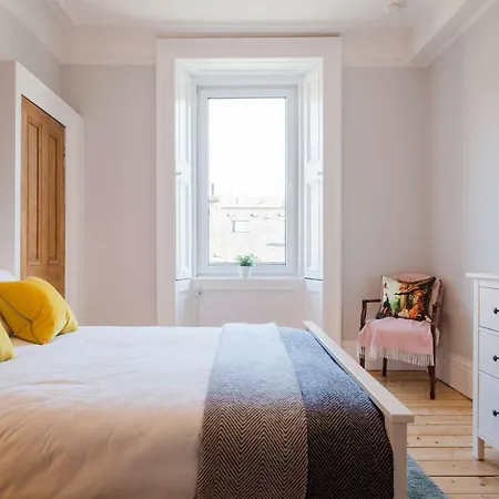 Lejlighed Historic 1890s Turned Relaxing Retreat Edinburgh