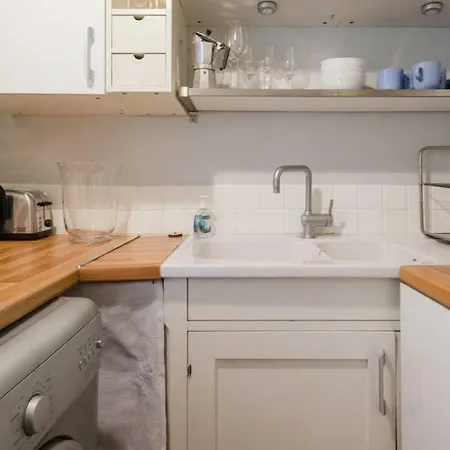 Henderson Row - Cosy New Town Apt 10 Minutes Walk From Princes St * Edimburgo