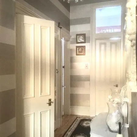 Marchhall 3* Edinburgh