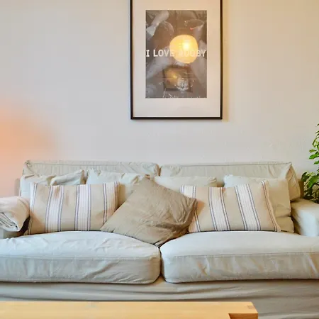 2 Bedroom Flat With Castle View Apartment *