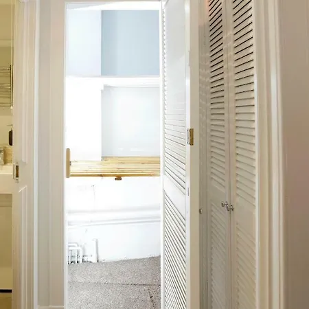 Apartamento Comfortable One-bedroom New Town