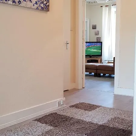 City Centre Tollcross Apartment