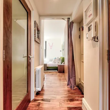 Modern Flat With Fantastic Views By The Royal Mile * אדינבורו