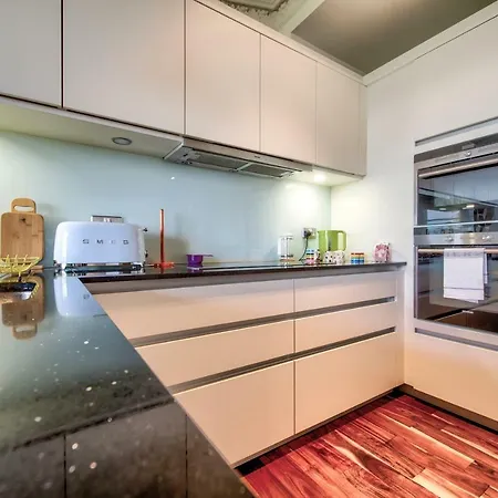 דירה Modern Flat With Fantastic Views By The Royal Mile *
