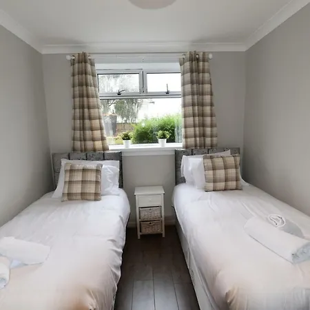 Sighthill 3 Bedrooms With Private Garden Edimburgo