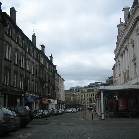 Grindlay Street Residence, 2 Bedroom, 2 Bathroom Close To Castle