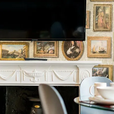 West Bow - Magical Harry Potter-inspired Flat Near Castle *