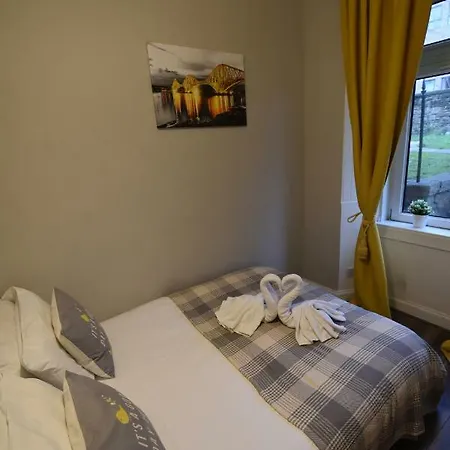 Apartamento Slateford House Ground Floor Main Door Edimburgo