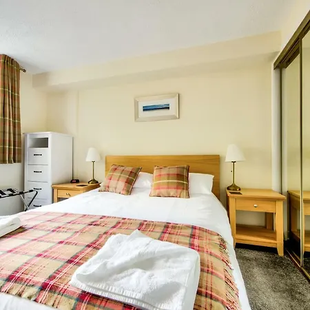 Apartment Charming 1 Bed With Castle View