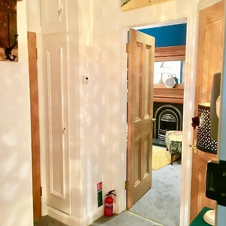 The Jeffrey Street Retreat * Edinburgh