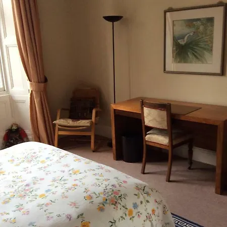 Bed & Breakfast Number 18