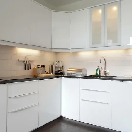 Comiston Road - Welcoming 2 Bedroom Apartment-close To City Centre Apartment *