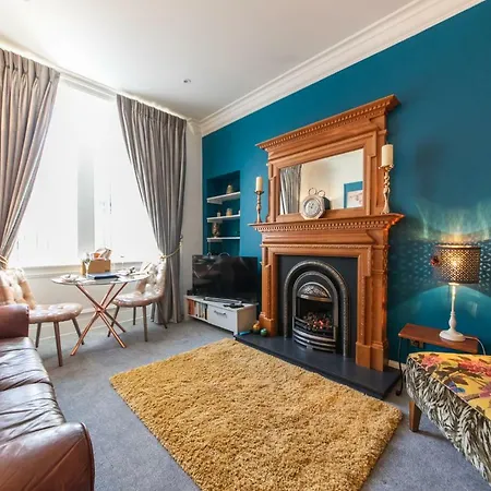 The Jeffrey Street Retreat *