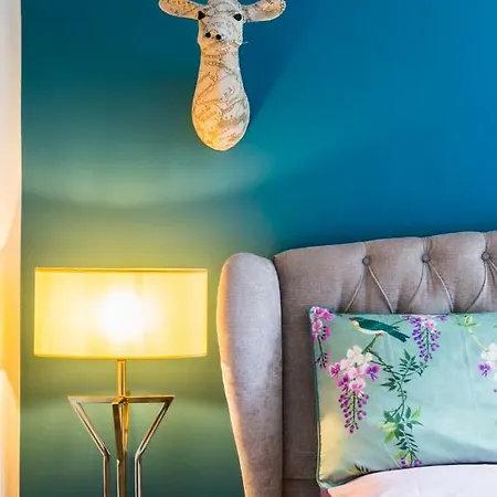 Апартаменты The Queens View Эдинбург