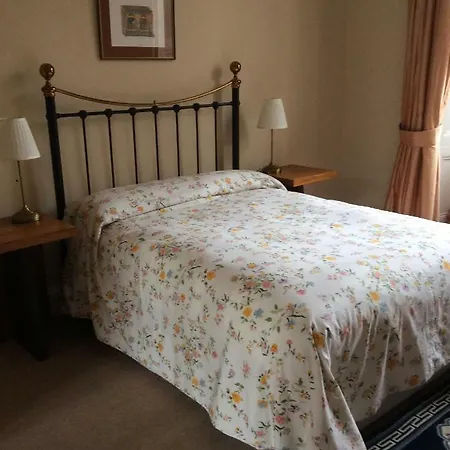 Bed & Breakfast Number 18
