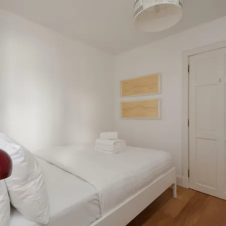 3 New Assembly Close - Royal Mile Apartmán *