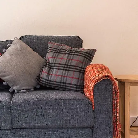 2-bedroom Old Town On Royal Mile * אדינבורו