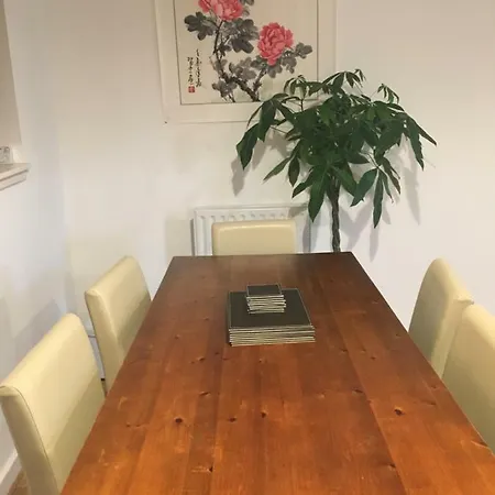 Comfy Flat Handy For City Centre Apartment Edinburgh