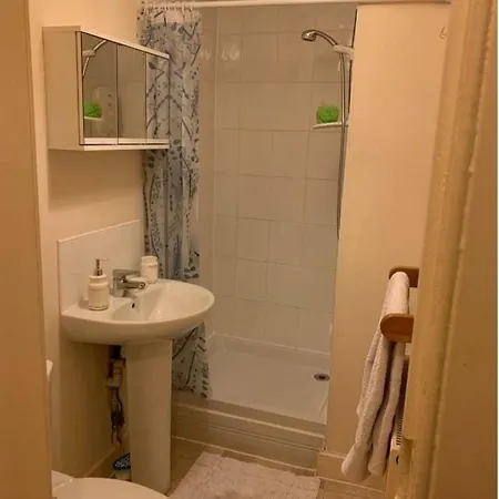 Lovely Traditional Flat In City Centre Near Haymarket Train Station And Princes St
