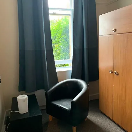 Mayfair Guest house *