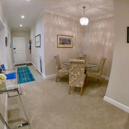 Apartment Escape To @ Abercromby Place *