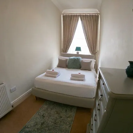 Escape To @ Broughton Place *