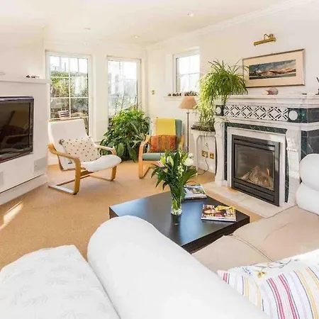 Luxurious Near City Centre