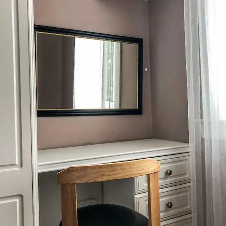 Apartment Cosy 2 Bed - Free Parking - Between City/airport