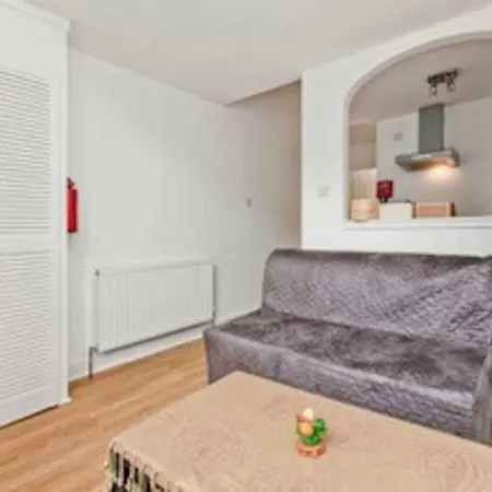 Apartment Cosy Morningside Flat - 20 Minutes To Centre