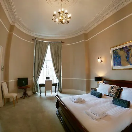 Escape To @ Albyn Place * Edinburgh