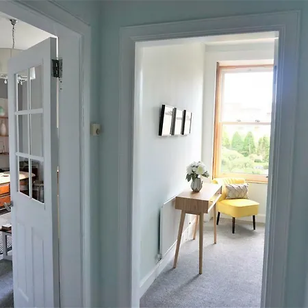 Fabulous Boutique In The Heart Of *