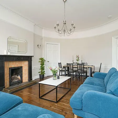 Charming & Traditional 3br Georgian