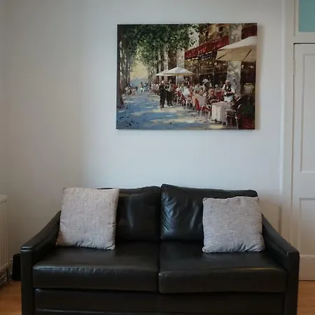 Bright And Spacious Flat By The Sea - Portobello Apartment *