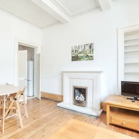 דירה Quiet Two Bed Near City Centre & Haymarket!