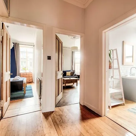 Daire Stylish 2br Flat Close To City Centre By Guestready Edinburgh