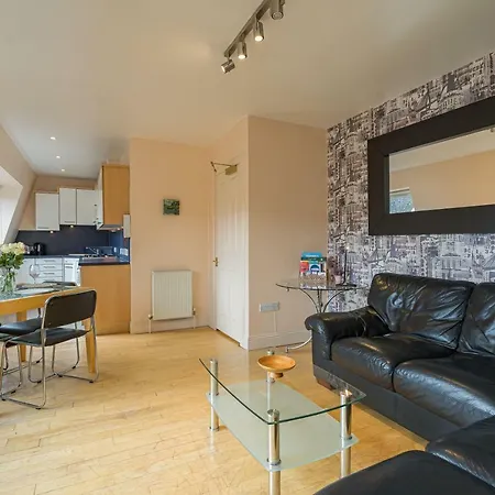 2 Bedroom Central With Stunning Castle View Appartement