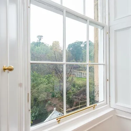 Scottish Stays - Luxurious In Royal Terrace *