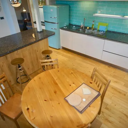 Spacious 2 Bed Next To Royal Mile & Waverley Appartement Edinburgh