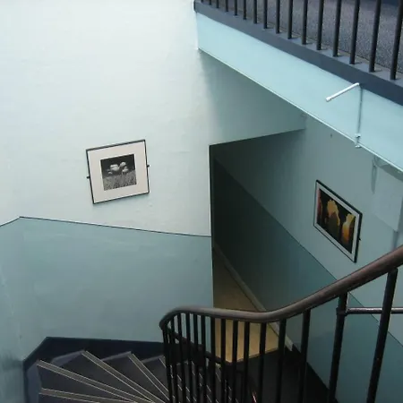 Grindlay Street Residence, 2 Bedroom, 2 Bathroom Close To Castle * Edinburgh