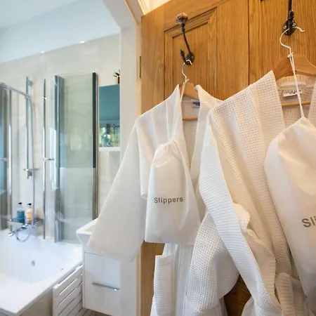 The Jeffrey Street Retreat * Edinburgh