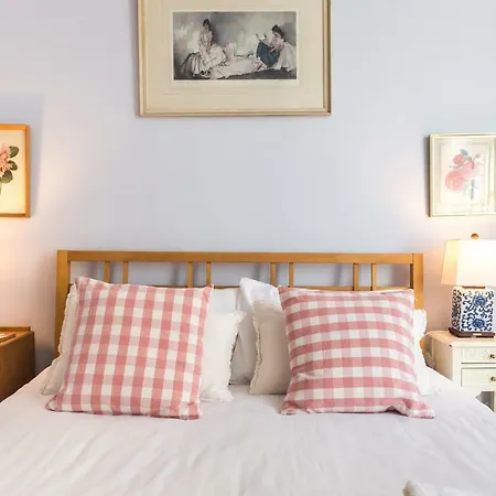 Grand & Spacious With Wifi *