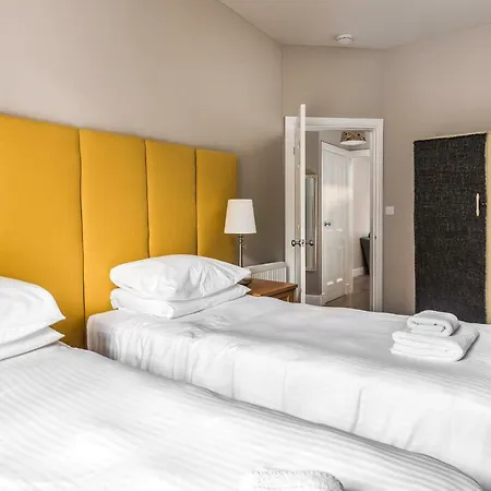 Comfortable City Centre Living, Nearby Eicc