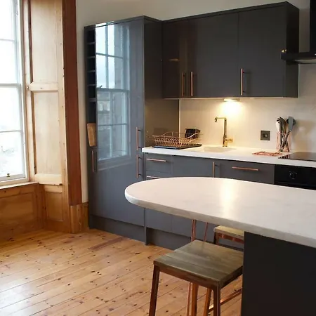 Stunning 1 Bed In Heart Of Stockbridge! 公寓