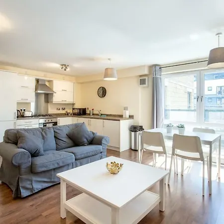 Apartamento Hawkhill 8 - Modern With Secure Parking